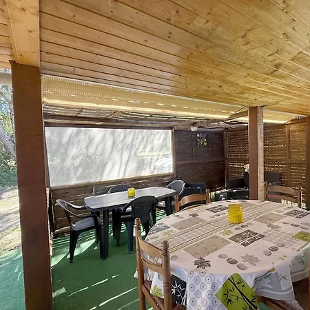 Mobilhome Terrain Prive Cuisine D Ete Sud Corse 营地 维琪奥港